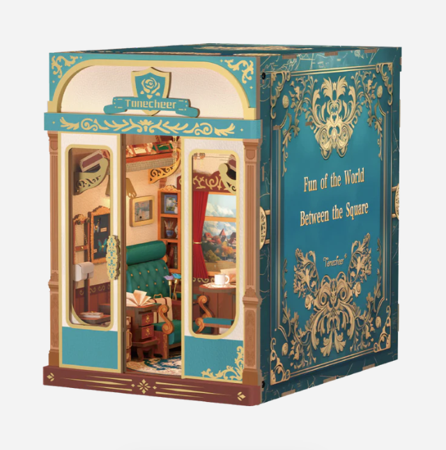 Book Nook - Train Cabin - European Travels